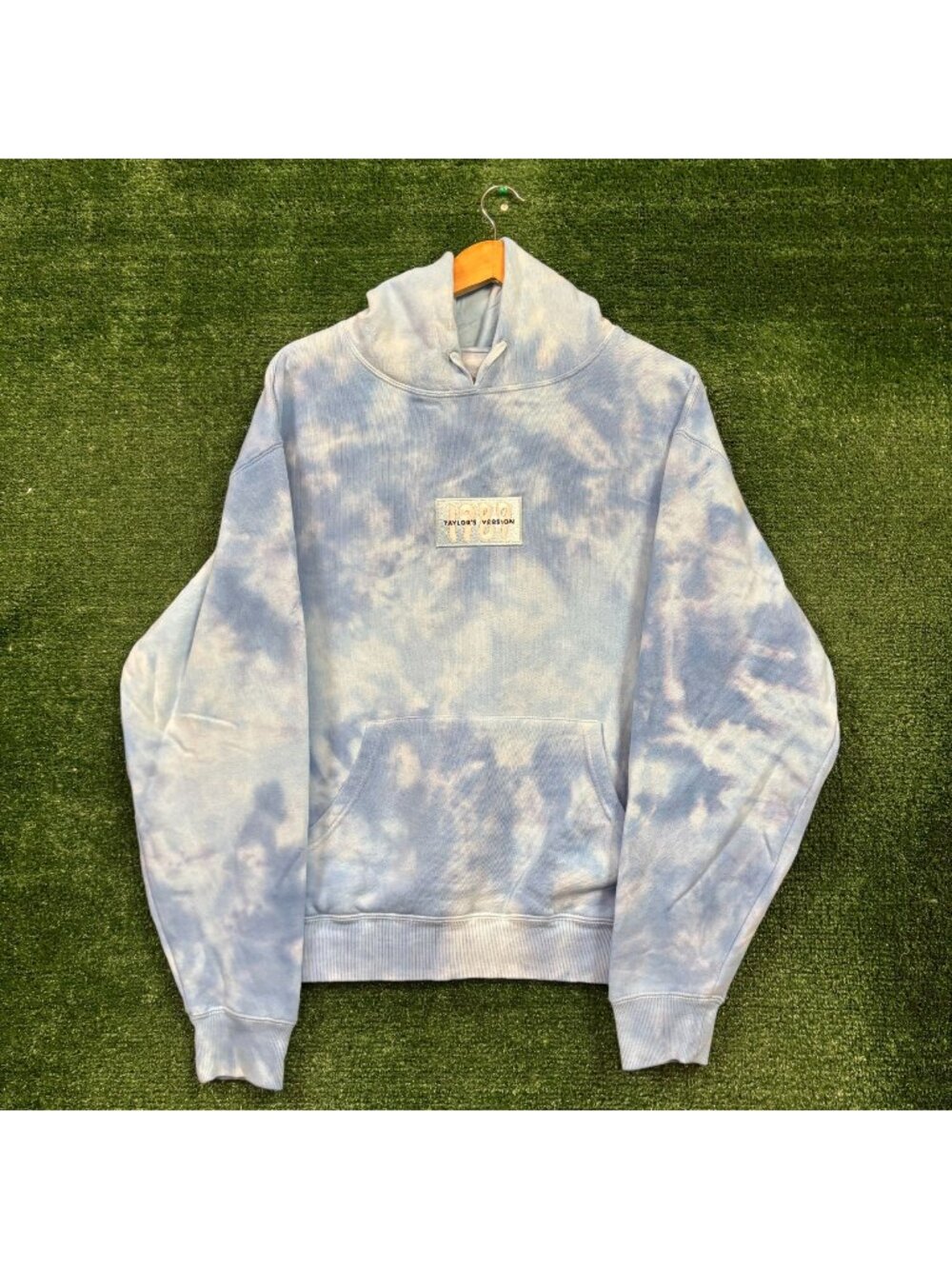 Taylor Swift 1989 Sky Tie-Dye Hoodie Size Medium